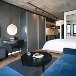Bridgewater Apartments By Century City Hotels